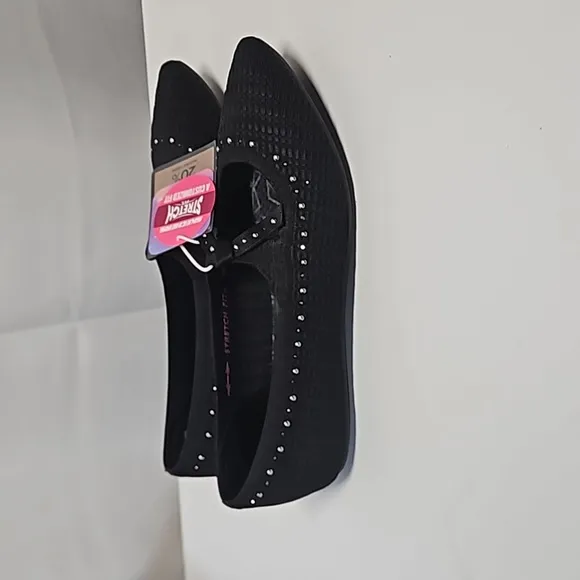 Sketchers NWT Black Shoes Sz 9.5
