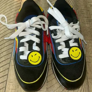 Smile 😃 wink 😉 Puma Future Rider SW PS Smiley 🌎 Kids Running 🏃 US Lids Size 1C
