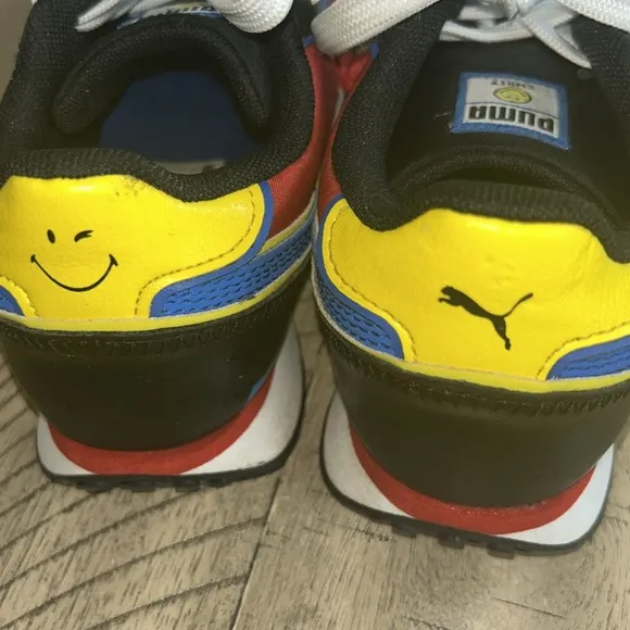 Smile 😃 wink 😉 Puma Future Rider SW PS Smiley 🌎 Kids Running 🏃 US Lids Size 1C