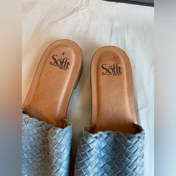 Sofft Ardee sky blue slides/sandals