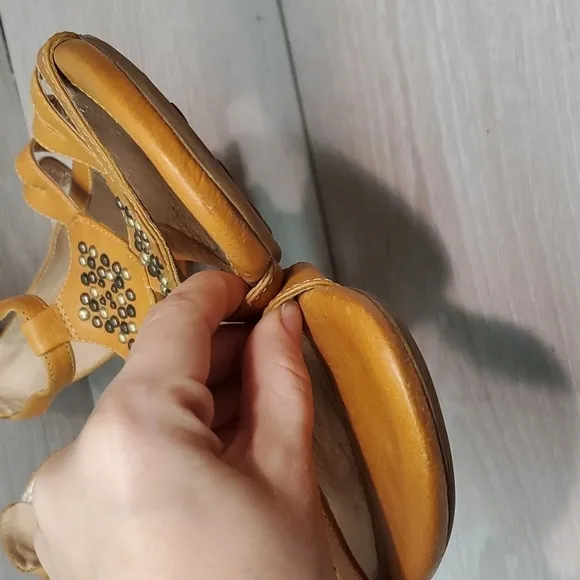 Sofft Womens Ankle Leather Sandals shoes sz 9.5M