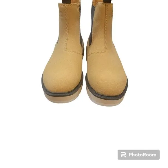 Sorel Hi-Line Chelsea Boots. NWT. Size 9.5