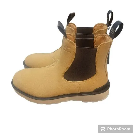 Sorel Hi-Line Chelsea Boots. NWT. Size 9.5
