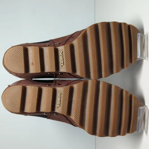 Sorel Lea hidden wedge Chelsea leather ankle boots womans size 8 EU 39