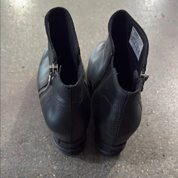 Sorel Wedge Boots