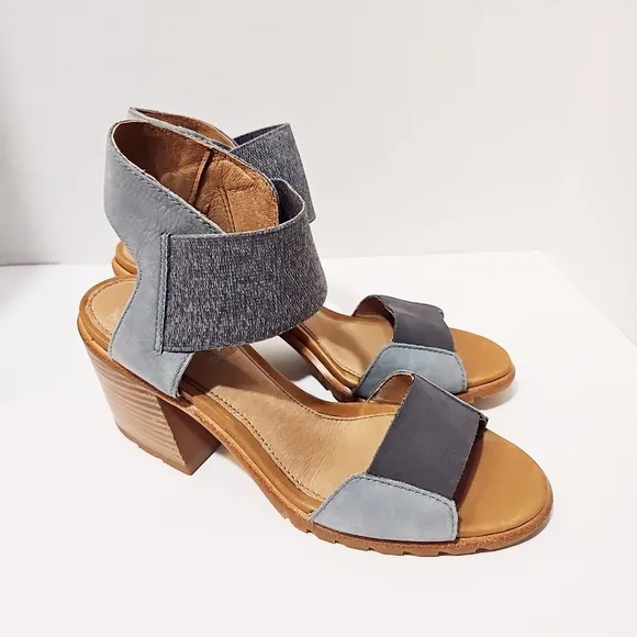 Sorel Women's Nadia Sandals Shoes size 8 NWOT in Cinder Grey