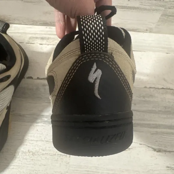 Specialized flat land mtb shoes 42 leather/carbon