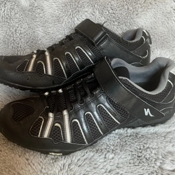 Specialized Tahoe Sport Cycling Bike Athletic Shoes Men 9.6 US 43 EU