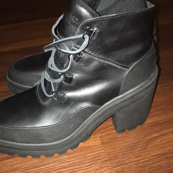 Sperry Womens Pretty Tough Boots Brand New Never Worn