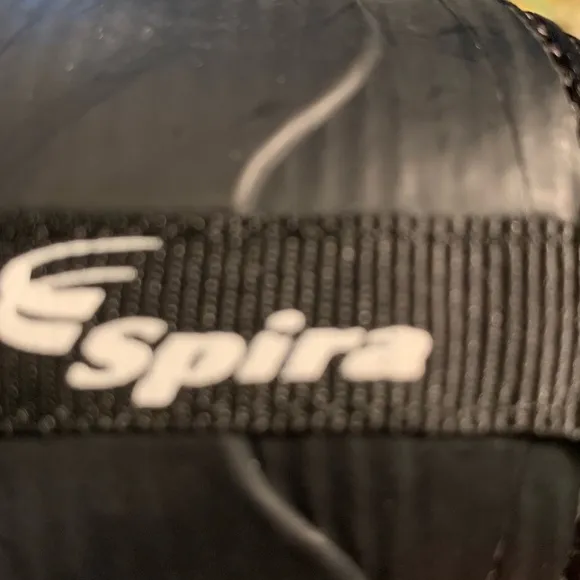 Spira cloud walker black/white wave spring sneakers, size 15-6E..