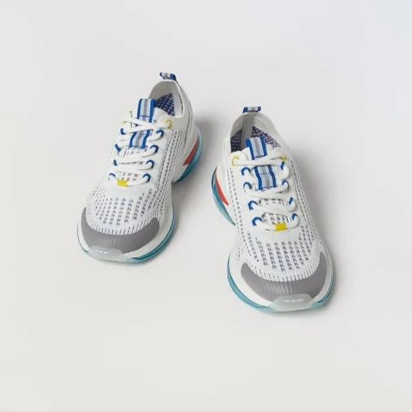 SPORTY RACING WHITE SNEAKERS SIZE 2.5