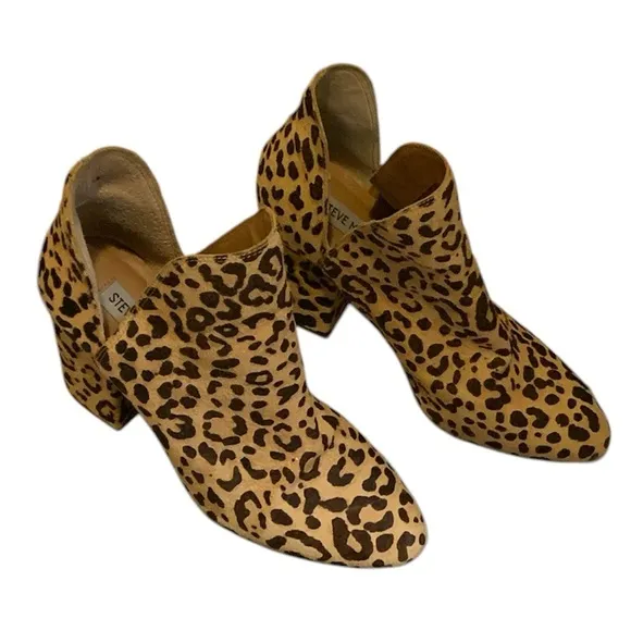 Steve Madden Leopard Stacked Heel Booties size 9M cow hair upper