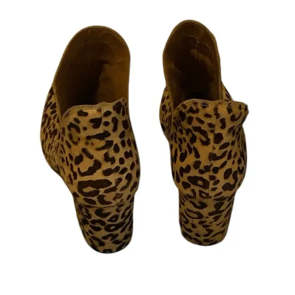 Steve Madden Leopard Stacked Heel Booties size 9M cow hair upper