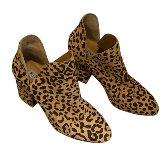 Steve Madden Leopard Stacked Heel Booties size 9M cow hair upper