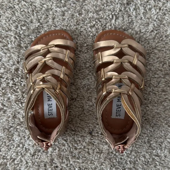 Steve Madden Toddler girls gladiator style rose gold sandals shoes size 6