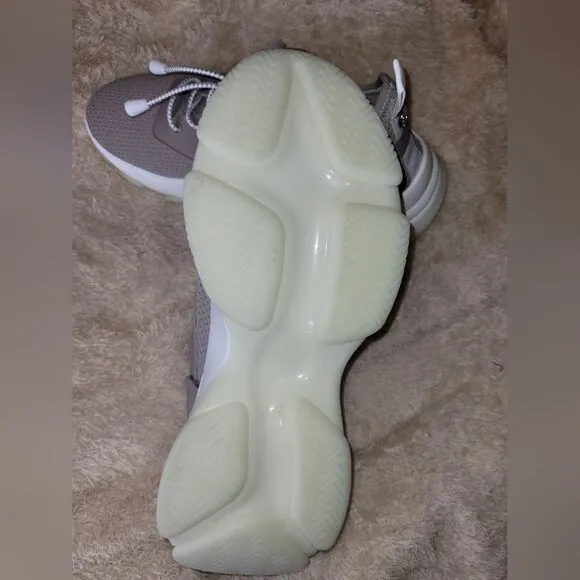 Steve Madden Myles Sneakers Women's sz 10