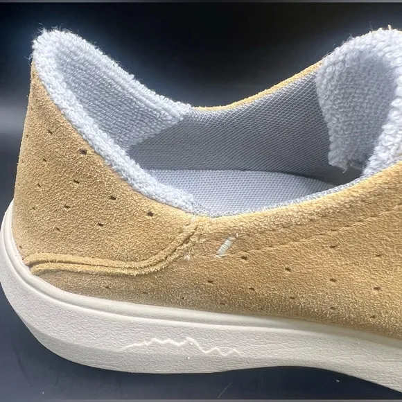 Stio- Men's Colter Summer Low Tan Casual Shoes- Size:9