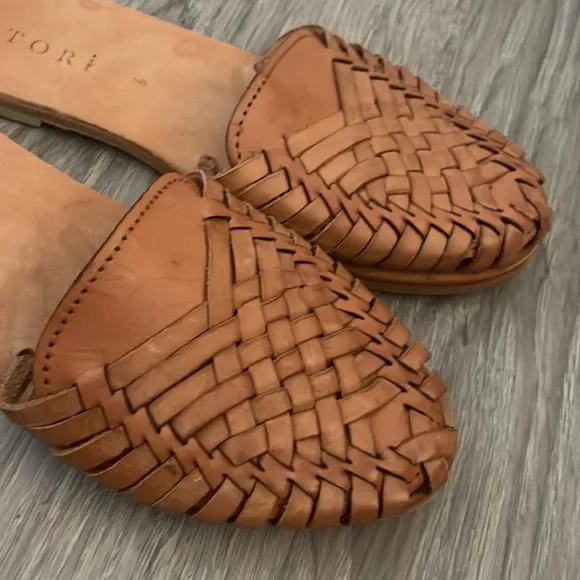 Storia Women's Tan Woven Slip-On Shoes