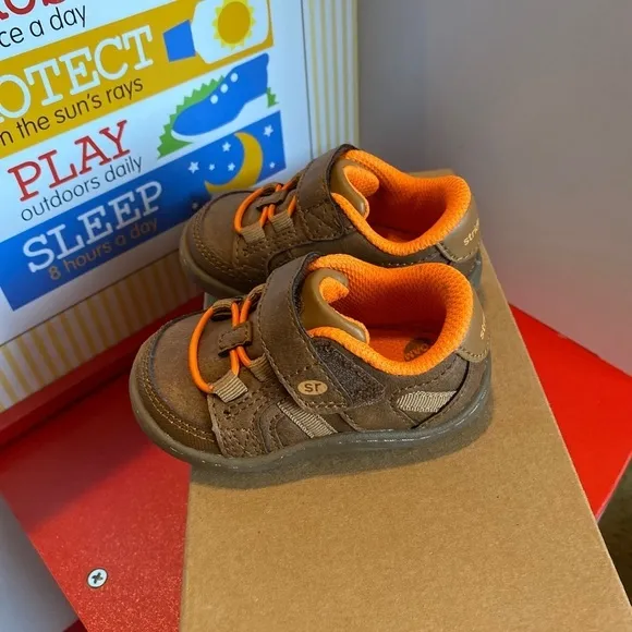 Stride rite memory foam baby shoes size 3
