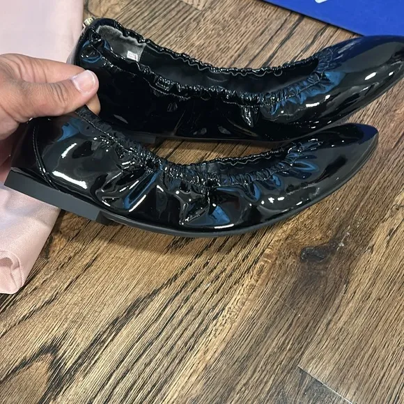 Stuart Weitzman Gabby scrunched patent ballet flat women shoes size 9