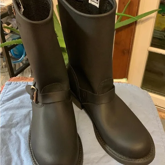 Stunning Men’s Frye Engineer Boots