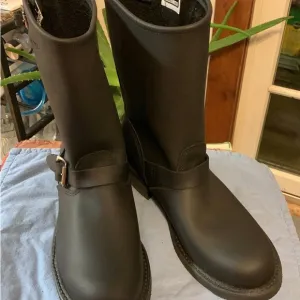 Stunning Men’s Frye Engineer Boots