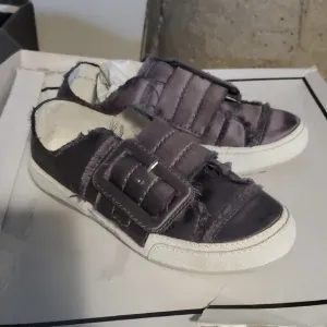 Stylish Sneakers with Buckle Detail