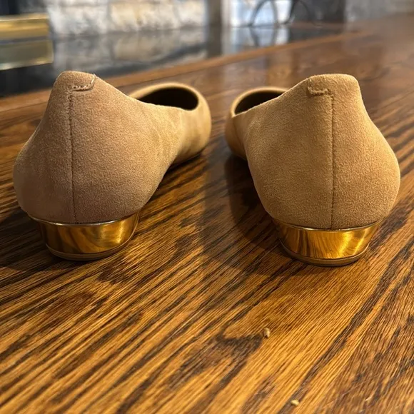TALBOTS 8.5 Mila palomino neutral suede gold wedge flat shoes slip on