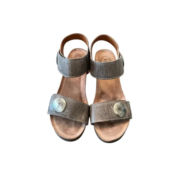 Taos Women’s Carousel 3 Wedge Sandals