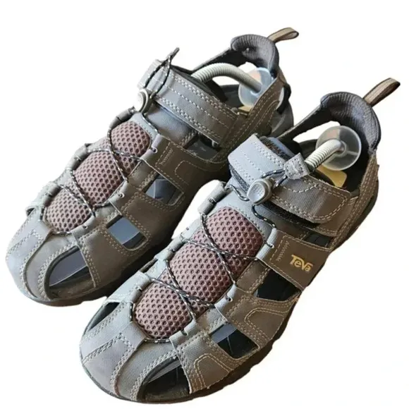 Teva Men's Fisherman Leather Hiking Sandals Shoes Size 9.