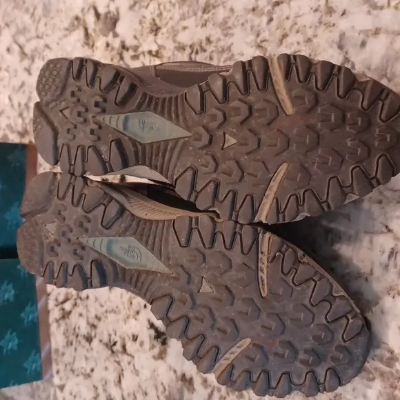 THE NORTH FACE GORE-TEX ULTRA 109 WOMENS SZ 7.5 Trail Hiking SHOES