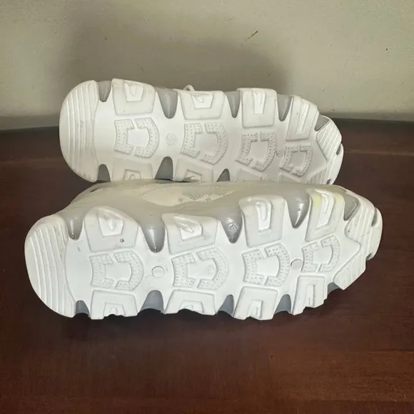 Thick-Soled Sport Shoes With Mesh, Rhinestones sneakers
