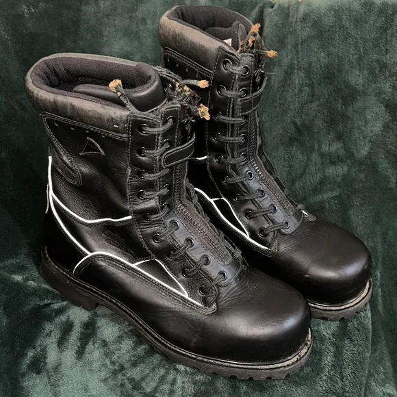 Thorogood Hellfire Wildland Firefightint Boots Size 11 X Wide Steel Toe Zip Up