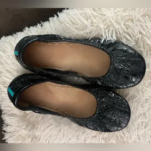 TIEKS Obsidian Black Embossed Crocodile Ballet Flat Shoes Size 8