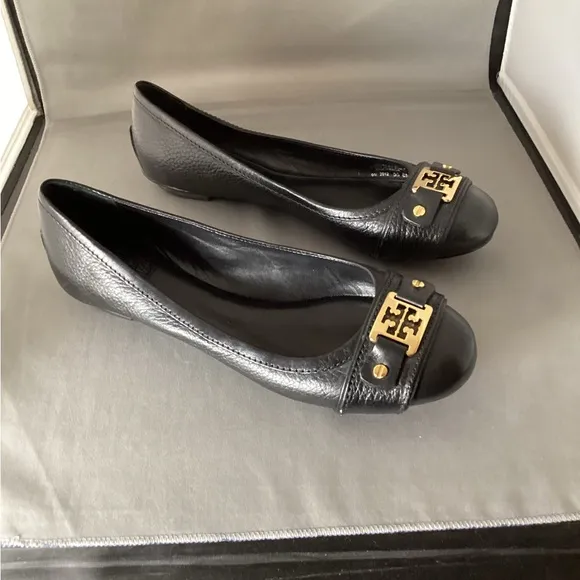 Tory Burch Black Leather Cline ballet flat shoes