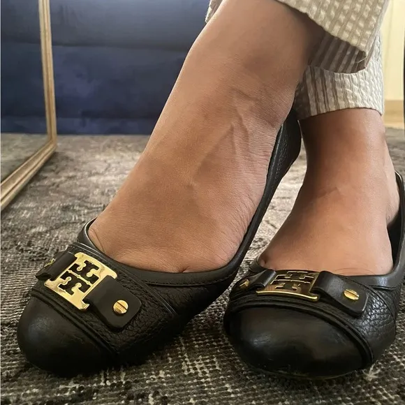 Tory Burch Black Leather Cline ballet flat shoes