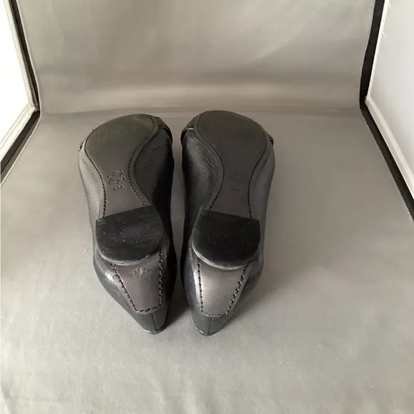 Tory Burch Black Leather Cline ballet flat shoes