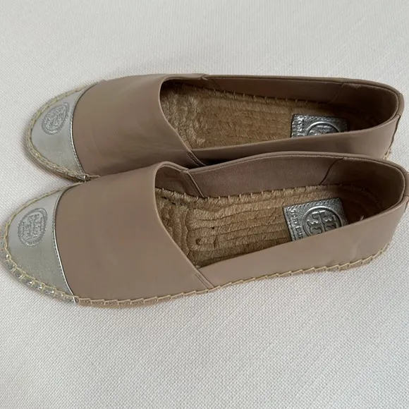 Tory Burch espadrilles flat shoes size 8.5