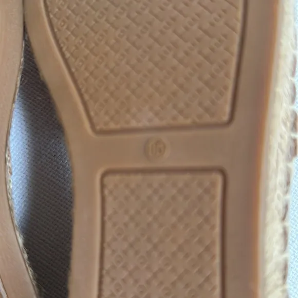 Tory Burch espadrilles flat shoes size 8.5