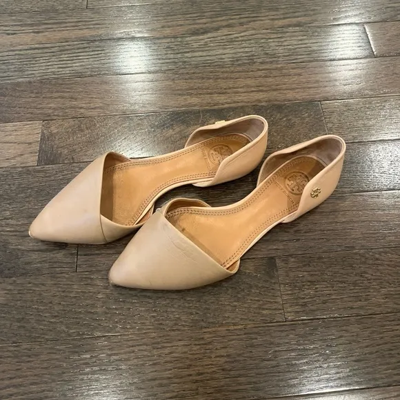 Tory Burch Womens Size 5(runs big) Viv Nude Leather D'orsay Pointed Flat Shoes