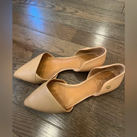 Tory Burch Womens Size 5(runs big) Viv Nude Leather D'orsay Pointed Flat Shoes