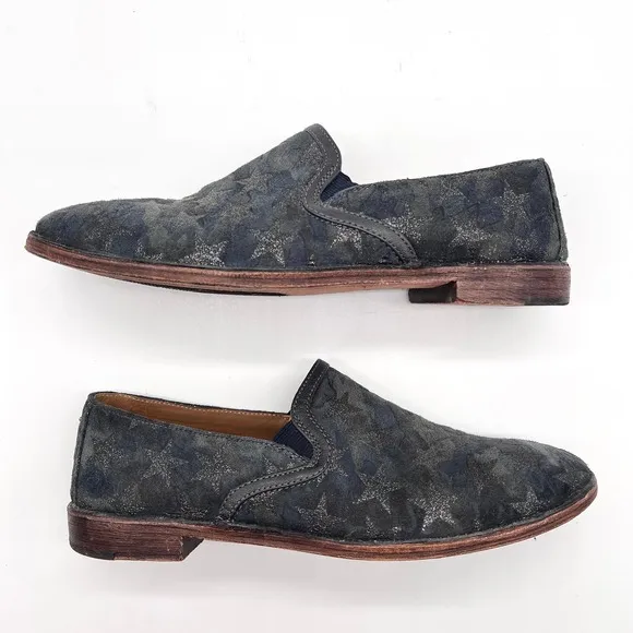 TRASK Shoes Womens 8 Navy Gray Leather Ali Slip On Flat Loafer Camo Silver Star