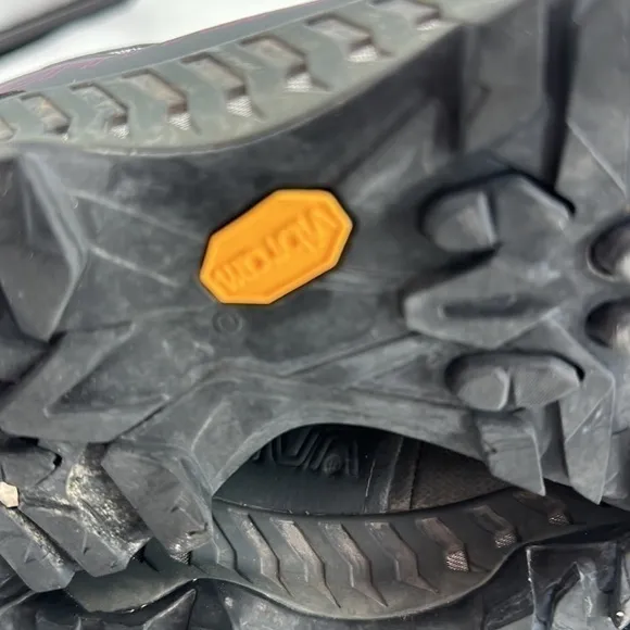 UEC La Sportiva GTS gortex Spire hiking shoes women size 9.5 no box