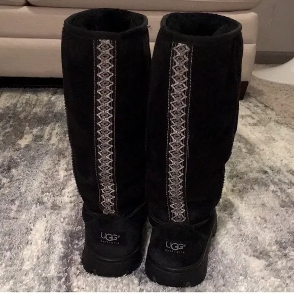 UGG AUSTRALIA BÖHÖ Style Black Ultra Tall Suede Leather Boots w/Sheep Fur US 7