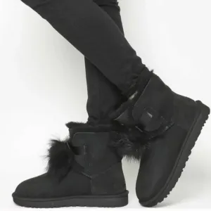 Ugg Australia Women Gita Ankle Pom Pom Leather Boots shoes sz 8