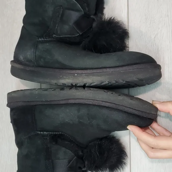Ugg Australia Women Gita Ankle Pom Pom Leather Boots shoes sz 8