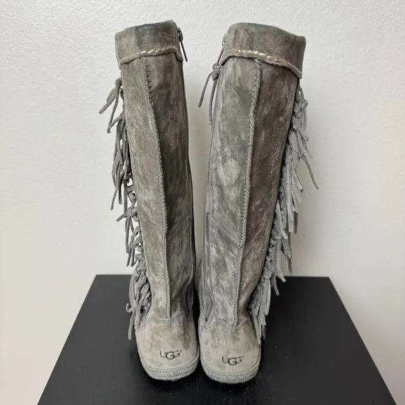 UGG Australia Women's 8 Gray Suede Fringes Western Knee High Mammoth Boots