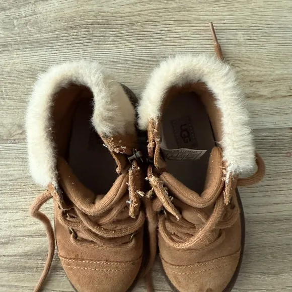 Ugg Azell Hiker Weather toddler size 10 boots