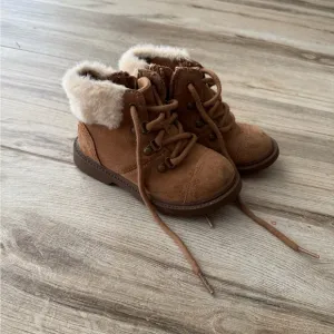 Ugg Azell Hiker Weather toddler size 10 boots