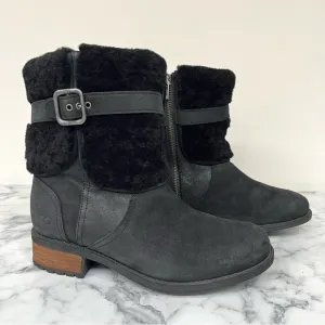 UGG Blayre II Boots Sherpa Fur Cuff Water Resistant Leather Size 6.5 in Black